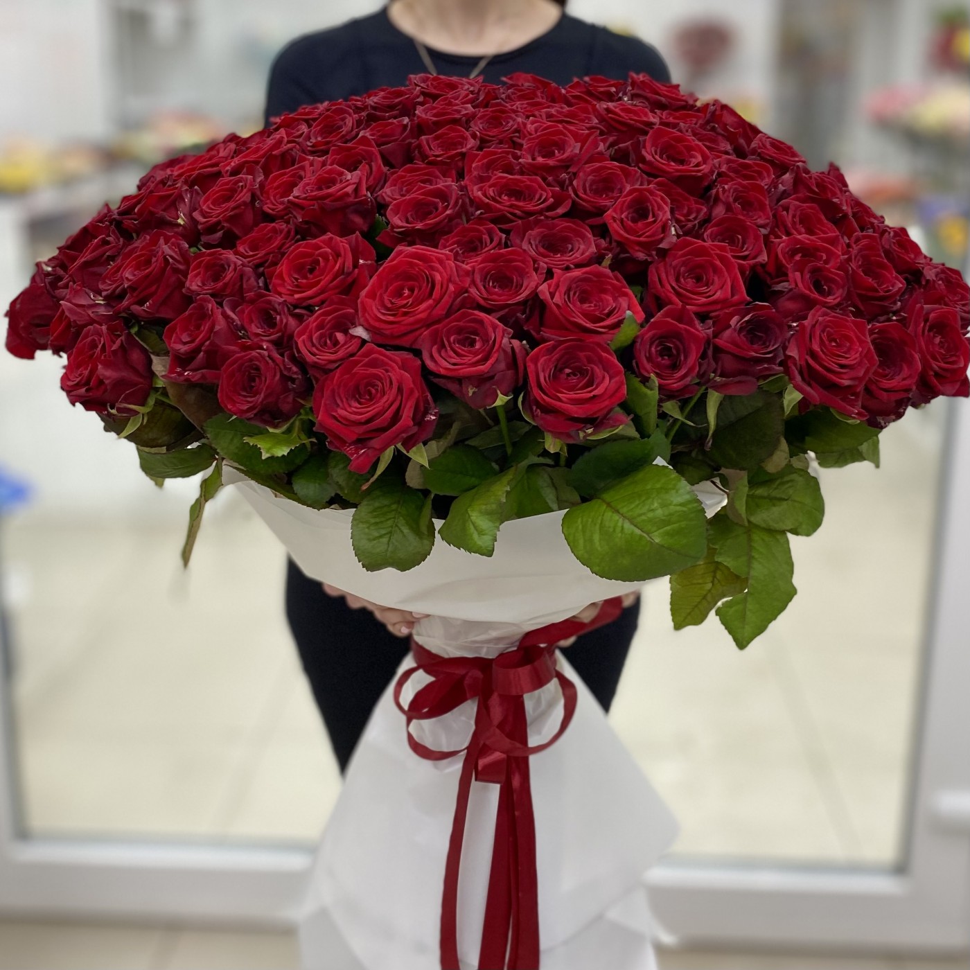 Букет из 151 красной розы 60 см.