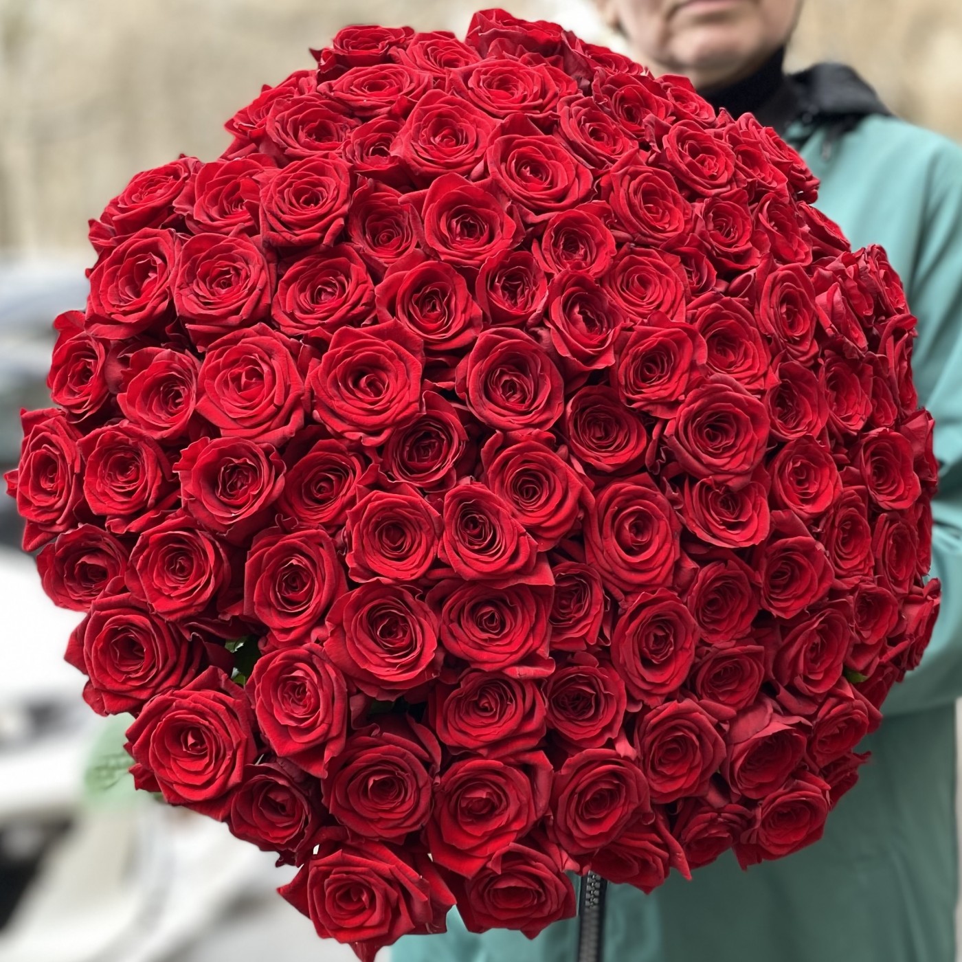 Букет из 101 красной розы 60 см.